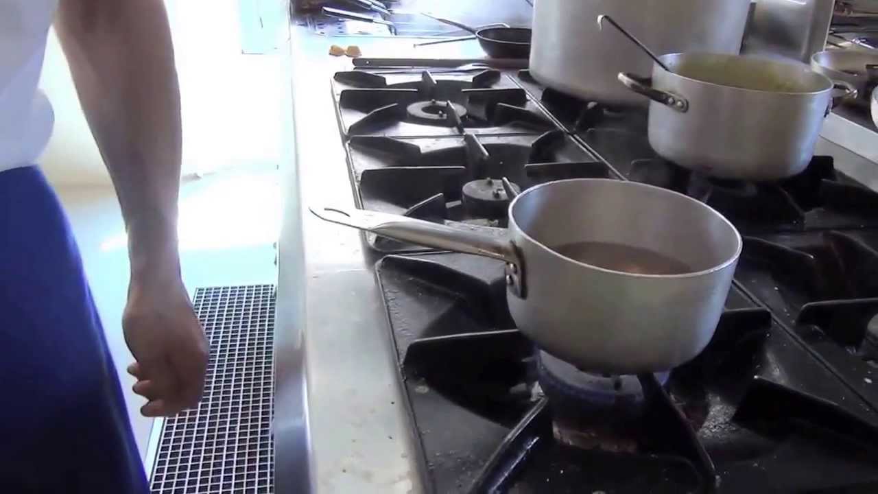 Cappelletti all’uso di Romagna, la ricetta dell’Artusi