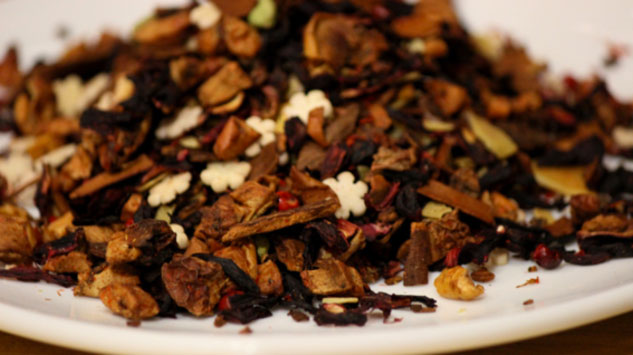 Tisane e decotti: curarsi dall’erborista