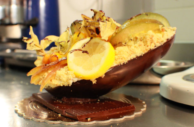 La ricetta dell’Uovo di cioccolato ripieno di pastiera napoletana