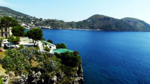 Al Castello di Lipari, lo snorkeling culturale