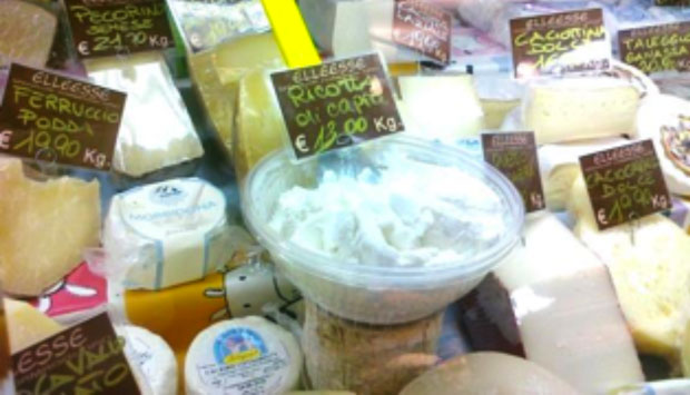 Mercato Wagner, vero tripudio gourmet a Milano, altro che Peck…