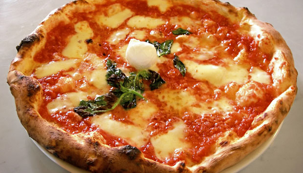 Perché la pizza è “napoletana”?