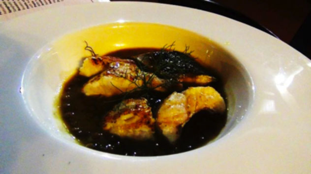 Il ristorante di Villa Cefalà a Santa Flavia (Pa), ponte tra mare e terra