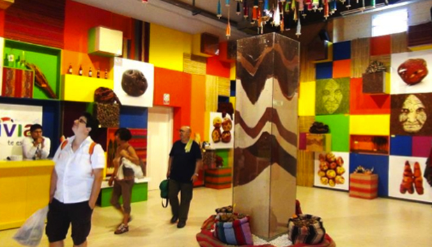 Bolivia, una centrifuga cromatica a Expo