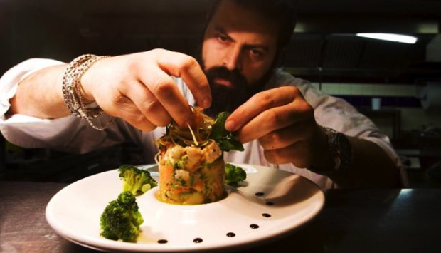 Ricette con la Cannabis: in un libro, una cucina stupefacente