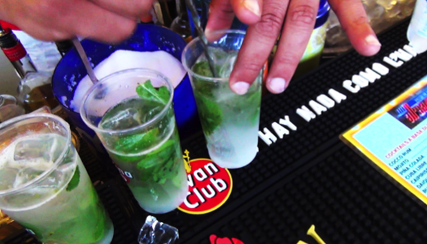 Come si fa il vero Mojito cubano? Il video della preparazione