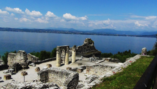 Sirmione (BS), bellezza millenaria che si specchia nel Lago di Garda