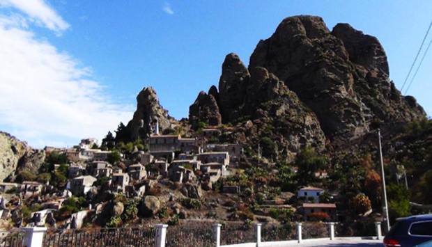 Specialmente a… Pentedattilo (Reggio Calabria)