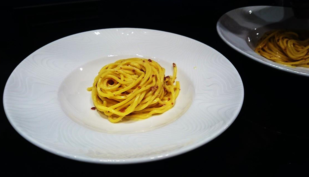 Marco Sacco ha fatto l’uovo: dal Piccolo Lago (VB), la Carbonara Local