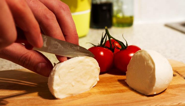 Attenti alle Mozzarelle che mangiate: ecco come sceglierle