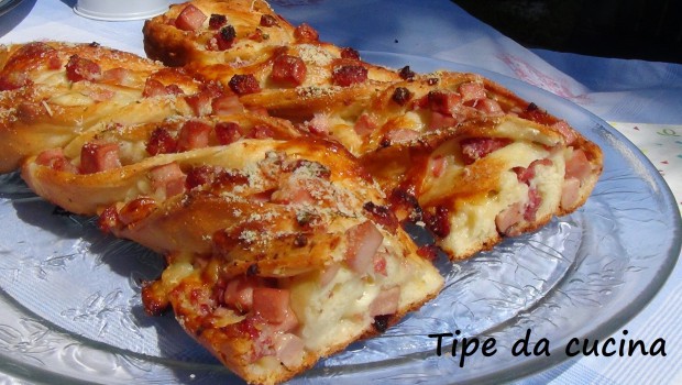 La ricetta dell’intreccio salato, impasto di pizza farcito