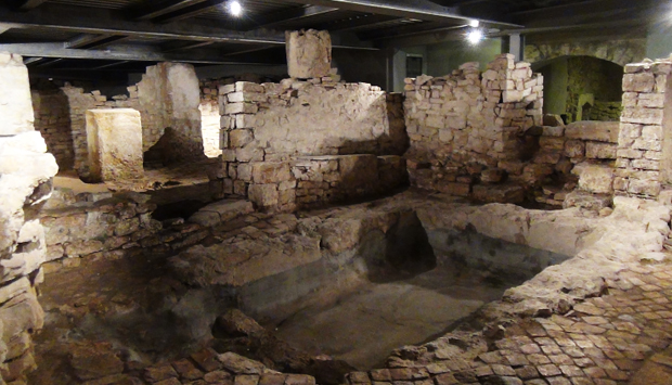 Viaggio nella Bari Sotterranea, per scoprire il cuore nascosto della città