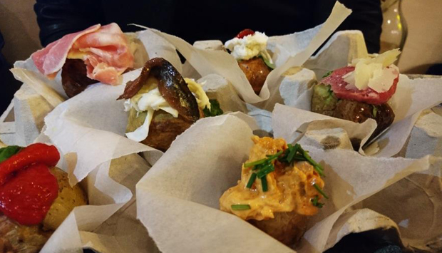 Gialle & Co., le patate al forno farcite all’inglese arrivano a Milano