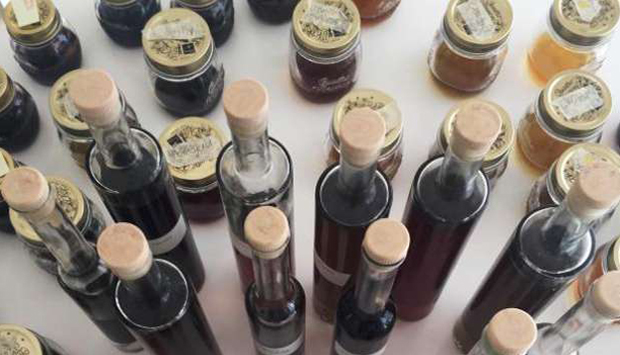 Liquore delle Sirene, magia e tradizione artigianale dal Lago di Garda
