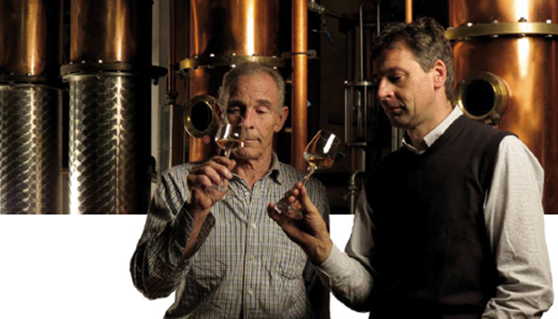 Le sapienti grappe trentine della Distilleria Francesco a Santa Massenza