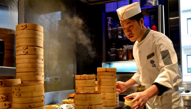 A Milano, Dim Sum, anatra e champagne: colori e ripieni del raviolo cinese