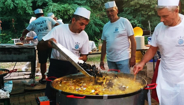 Una paella super al Volley in Festa 2018 di Cassano Magnago (VA)