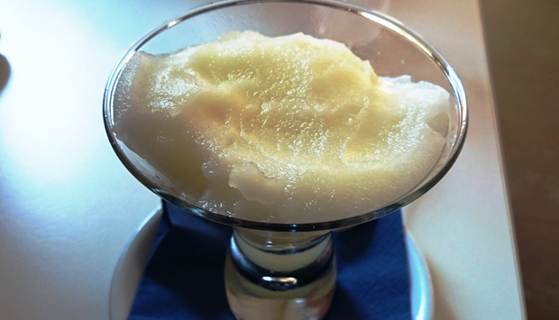 Nei bar di Bari, caffè ghiacciato regale e gelato di pane povero