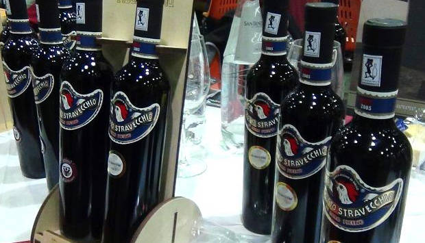 Dalle Marche, il Vino Cotto Stravecchio marca Occhio di Gallo