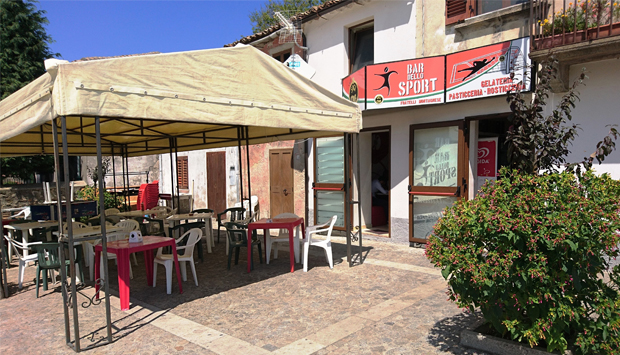 Il Bar dello Sport di Mongiana (VV), ristoro di una comunità