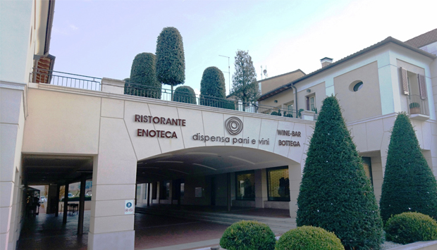 Dispensa Pani e Vini di Adro, osteria di riferimento in Franciacorta
