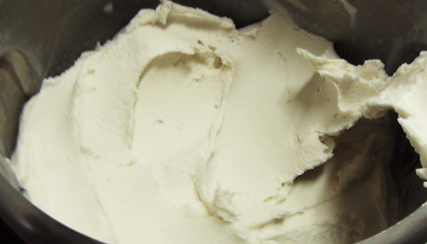 Come si fa la granita alla mandorla: la ricetta di Acireale da Nevaroli