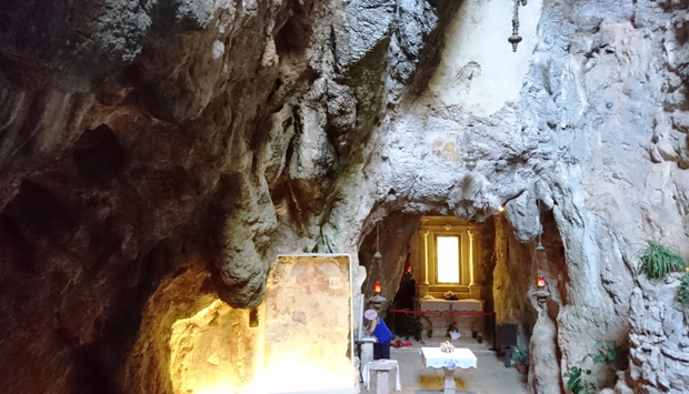 Santuario di Monte Stella, in una splendida grotta di Pazzano (RC)