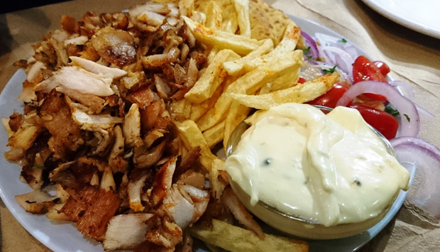 Il vero Gyros, specialità greca da provare da Kali Pita al Pireo