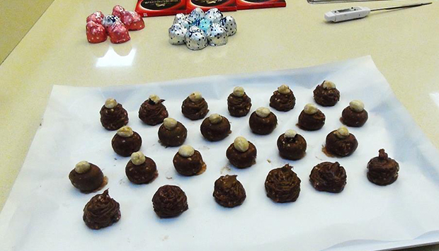 Come si fa il Bacio Perugina: la video-ricetta del Maestro Farinelli