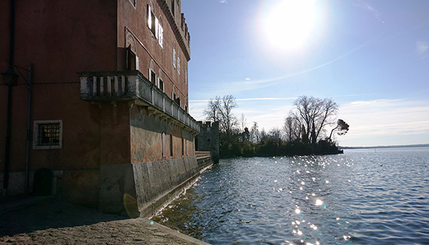 Lazise (VR), stili architettonici come in un museo a cielo aperto