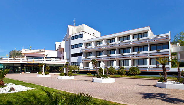 Grand Hotel Pianeta Maratea Resort, una città del relax