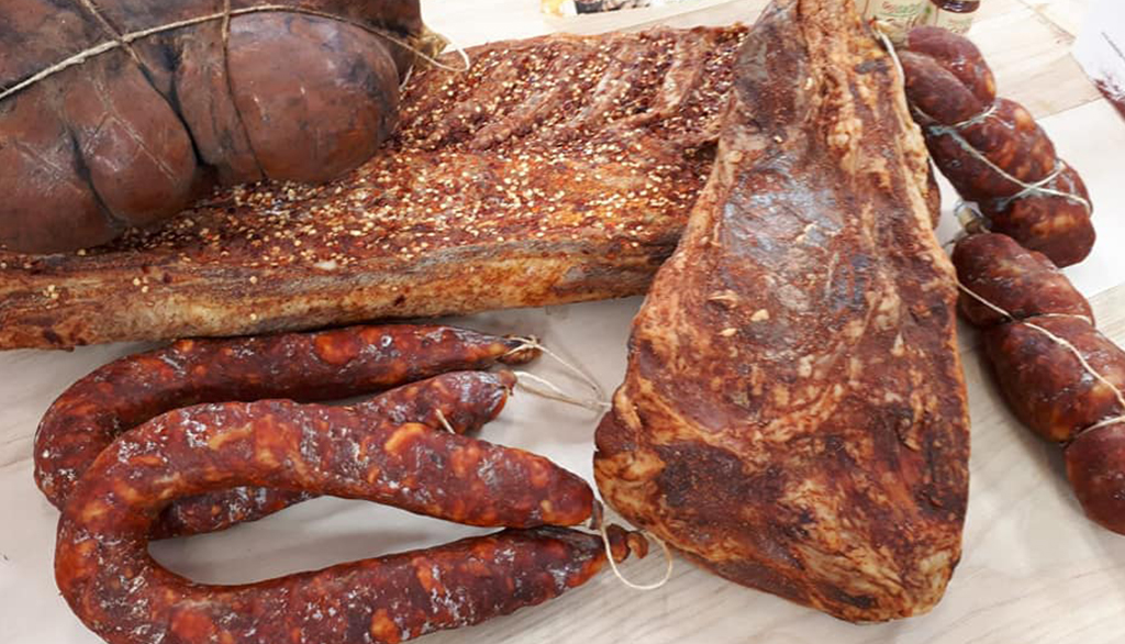 Callà a Mileto (VV), salumi calabresi dalla pura tradizione a idee innovative