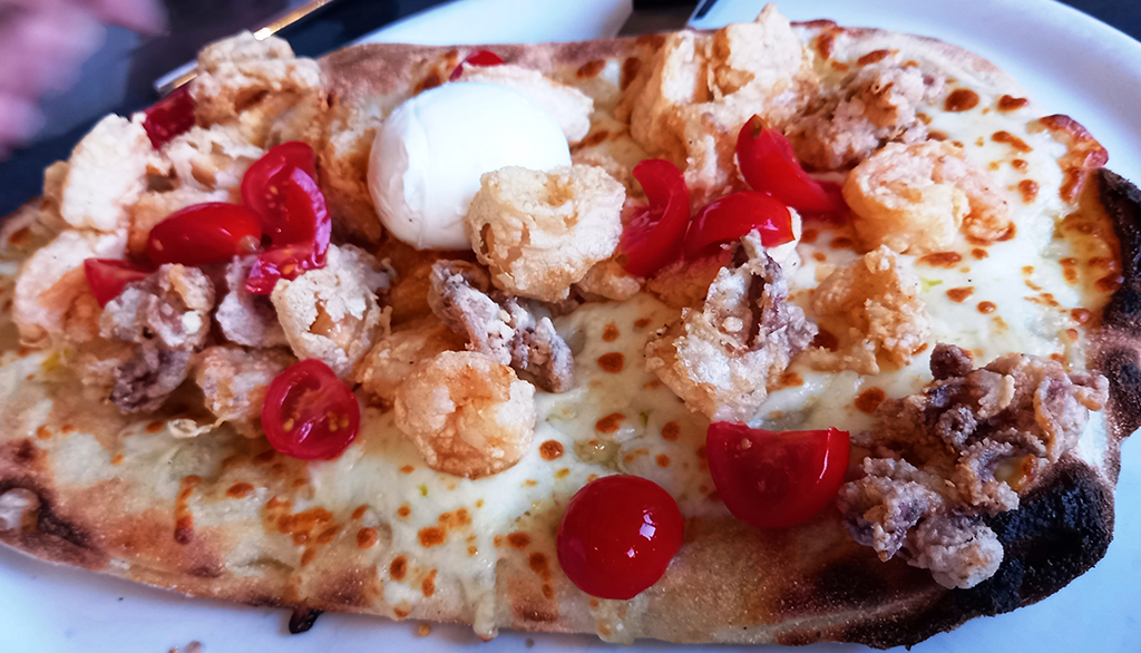 Rosso food and more a Olgiate Olona (VA): le pinse sono buone, le battute meno