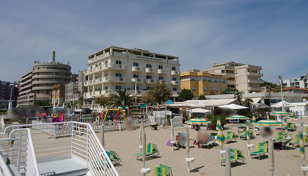 Hotel Terrazza Marconi sul lungomare di Senigallia, quando trattarsi bene è segno di buon gusto