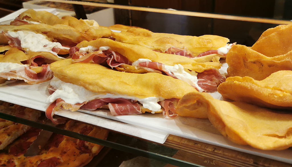 Panificio del Duomo ad Altamura (BA), compendio della gastronomia da forno della Puglia