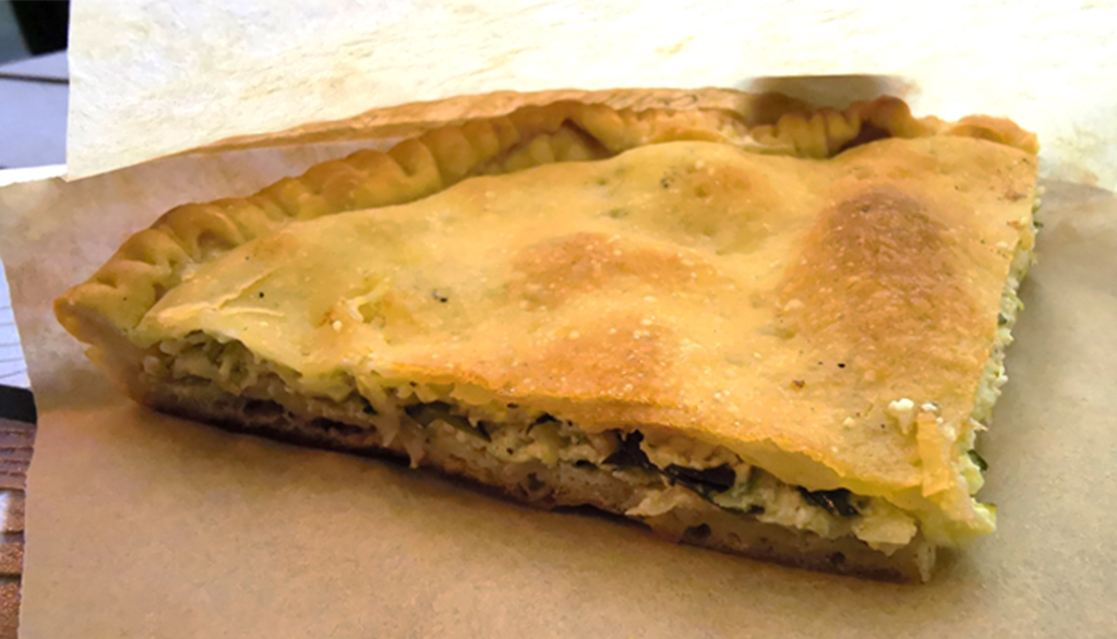 Tielleria 997 a Gaeta, tempio della Tiella locale e di una grande pizza